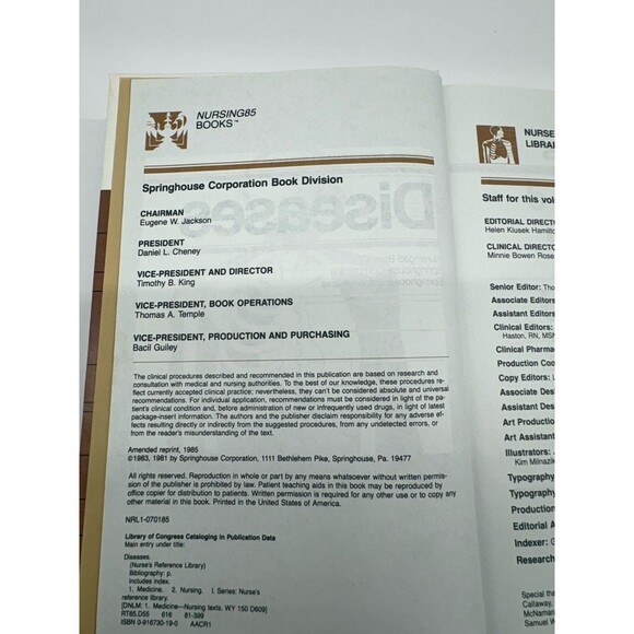 Nurses Reference Library Lot of 12 books, Assessment, Emergencies, and more... - Picture 16 of 16